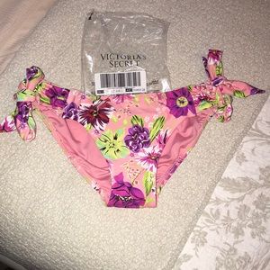 NWT Victoria’s Secret size Large Bikini Bottom